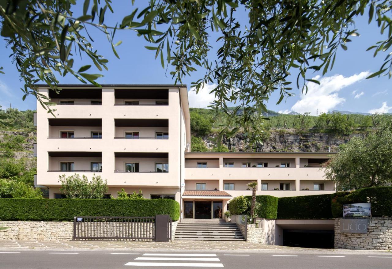 מאלצ'סינה Residence Lido Hotel מראה חיצוני תמונה