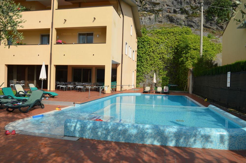 מאלצ'סינה Residence Lido Hotel מראה חיצוני תמונה