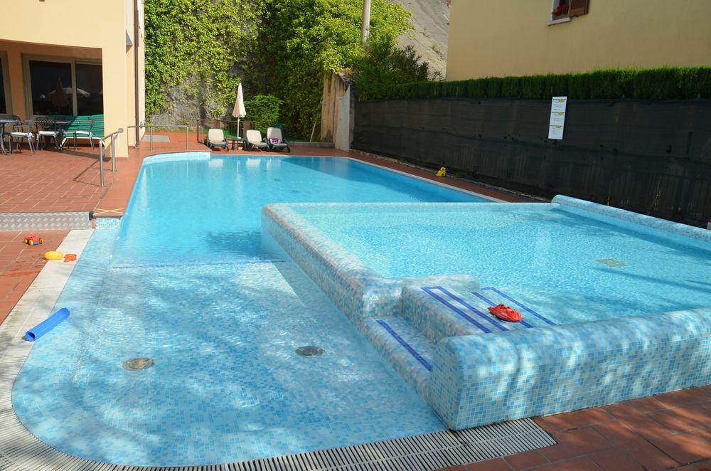 מאלצ'סינה Residence Lido Hotel מראה חיצוני תמונה